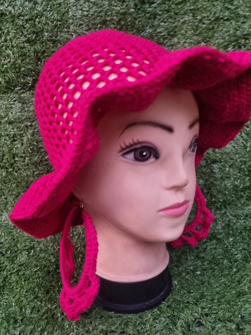 Mesh bucket hat